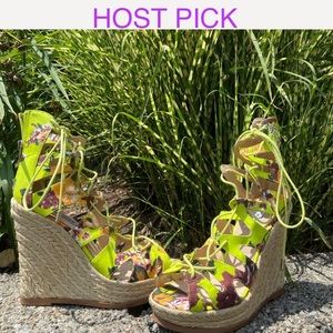 Host Pick!!! Steve Madden Theea caged wedge